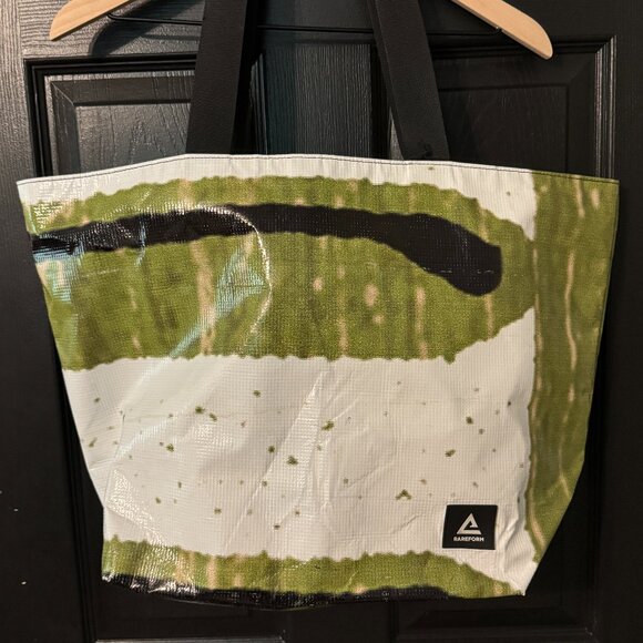 Rareform Recycled material tote bag green and black - Picture 1 of 3